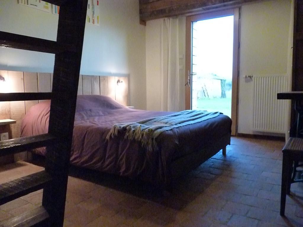 Chambres D'Hotes Le Chateau Rouge Saint-Germain-sur-Moine Exterior photo